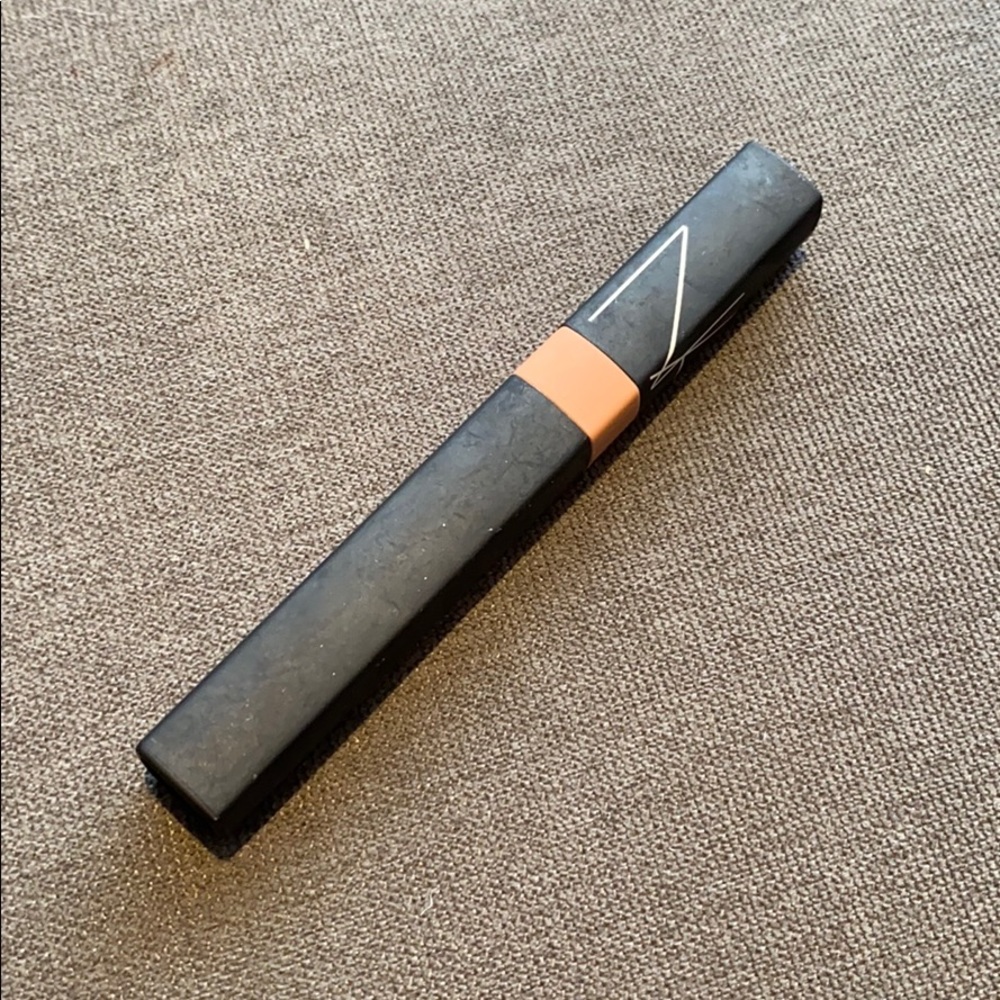NARS - embrasse moi lipgloss